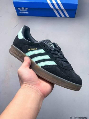 集图 真标半码！阿迪达斯Adidas Gazelle 低帮复古百搭休闲运动板鞋 0513127J24
