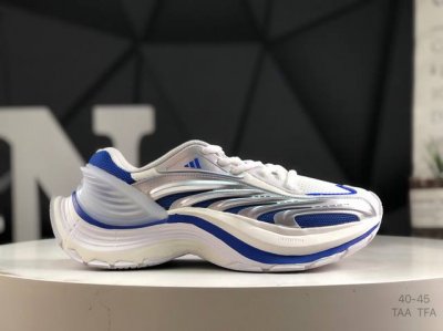 阿迪达斯 Adidas Xlg Mtw系列 舒适防滑透气 低帮 休闲跑步鞋男女同款与众不同的结构美学，在这种纯色氛围里，也可以有更纯粹的展现 货号：Jr6393