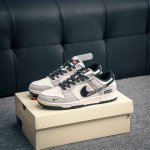核心私 Nike Dunk 全套原楦原模倾力打造完美版型 独家原厂航空铝磨具打磨大底 鞋头坡度极致还原 无解鞋型 原盒原配 圈内天花板工艺 原厂冲刀 超高清洁度