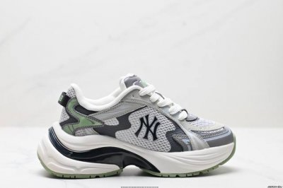公司级Mlb New York Yankees Curve Runner 舒适百搭 防滑耐磨 低帮 流浪鞋跑步鞋 货号:3Arnspl4N 尺码:35 36 3