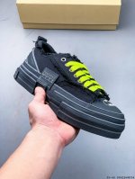 公司级！85周年限定 Xvessel X 蝙蝠侠 准备好迎接哥谭市新的挑战吗？ 捕捉 黑暗骑士 的炫酷身影，黄黑配色唤醒你内心英雄本色！ 重工解构厚底软木运动鞋