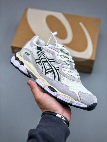 asics Gel-Nyc 系列低帮复古休闲运动慢跑鞋“白灰午夜蓝”1203A788-101 尺码：36 37 37.5 38 39.5 40 40.5 41.