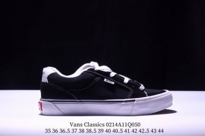 Vans Classics Knu Skool 苏格兰格纹拼接 厚鞋舌面包鞋 Vans联名超火的土豆鞋，复古经典，鞋头放大、包边上移加厚、鞋舌加厚。Vans C
