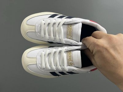 a家新款Handball Spezial儿童手球鞋休闲鞋 Size：24-37码 超百搭的新款德训 优质猪八革面料，质感满分 橡胶耐磨防滑大底，脚感超赞 额外附