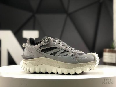 360 公司级带半码Moncler 盟可睐/蒙口 Trailgrip Gtx 抗撕裂材质山地户外运动鞋 厚底**男女鞋。鞋身采用Cordura防撕裂尼龙/Gor