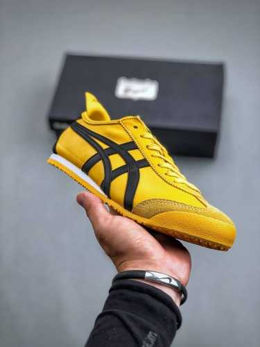 Asics鬼冢虎 李小龙 公司级做工精赞 头层系列 实拍首发 除成型在pt外 其余全部客供材料 淘宝b级代购店铺 羊皮纸质中底 不用宰手买专柜 这里满足你 尺码