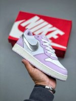 Nike Court Borough Low 低帮百搭透气休闲运动板鞋男女鞋经典耐用的设计 兼顾舒适脚感和出众风范 演绎匠心之作 结构性的支撑贴合感结合复古篮球