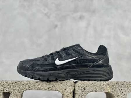 耐克 Nike P-6000 复古技科个性运动老爹鞋。该鞋款鞋采面用纵横交错的覆面，重现 2000 年代鞋跑风格，同时搭配震缓鞋垫，带来舒的适步履体验。Nike - 点击图像关闭