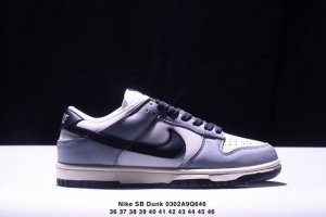 Nk Dunk Low完美版型品相超高清洁度 全套原纸板楦头开发 确保原汁原味 完美呈现Dunk版型 一比一鞋头弧度高度鞋身弧度 皮料材质有所更替 其他数据细节