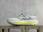 放店私 New Balance Foam X Vongo V6 Nb 系列超轻量化低帮休闲运动慢跑鞋 采用超轻透气3D针织网眼材料结构鞋面及打印Logo细节 中