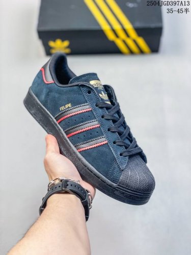 阿迪达斯 Adidas Ultraboost Shoes 马拉松运动休闲实用织物网面跑步鞋。舒适又运动的Ultraboost跑步鞋，经典,但不老。这款跑步鞋,采