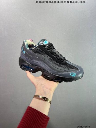 真标耐克Nike Air Max 95 Tt气垫复古慢跑百搭鞋休闲运动鞋 货号:Fb2709-010 尺码:36 36.5 37.5 38 38.5 39 40