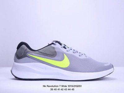 Nk Revolution 7 Wide 马拉松 耐克网面 舒适百搭 耐磨减震低帮跑步鞋 Fb2207-002灰绿 #鞋款鞋头出色设计，塑就出众贴合感。鞋身设计