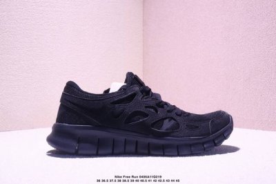 真标耐克Nike Free Run+ 2 赤足二代轻跑鞋 质感新焕升级，专为短打跑造#鞋如面袜般子柔贴软合，结合性弹沙线，赋双予足众出的紧包密覆效果。 Xm04