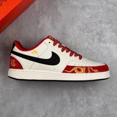 本地 核心私 公司级Nike Court Vision Lo联名 蛇年限定低帮百搭 透气休闲运动板鞋 兼顾舒适脚感和出众风范 演绎匠心之作 结构性的支撑贴合感结