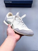 160 asics Onitsuka Tiger Serrano 亚瑟士鬼冢虎轻便休闲板鞋 0326104D22