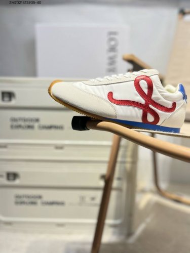 西班牙百年皮具奢华品牌 罗意威Loewe Ballet Runner 2.0 Sneakers 芭蕾舞2.0系列阿甘复古风德训薄底百搭休闲运动鞋 尼龙和牛皮革运