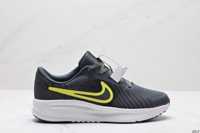 220 真标Nike Zoom React Infinity Run Fk 3 马拉松机能风格运动鞋 实拍首发 #鞋款搭载柔软泡绵，在运动中为你塑就缓震脚感。设
