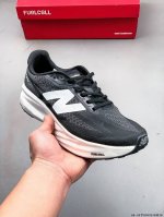集图 210 新百伦New Balance Fuelcell Walker Elite 时尚缓震运动休闲跑鞋 0309258M30