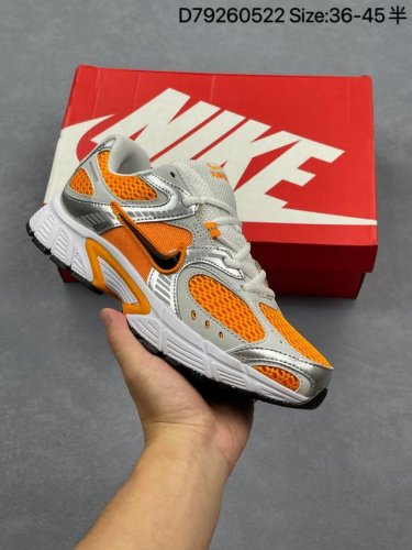 公司级Nike V5 Rnr 耐克 舒适百搭防滑耐磨 低帮休闲鞋 鞋面是大网孔设计 透气性超强 夏天穿完全不会闷脚 特别适合现在这种天气 中底是泡棉材质 脚感特