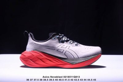 公司级Asics Novablast 4 轻量跑鞋 低帮轻量透气缓震休闲运动跑步鞋 货号:1012B510-401 尺码:36 37 37.5 38 39 39