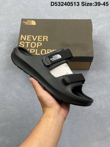 户外轻旅者鞋履,著名户外品牌-北面 The North Face Trekking Base Camp Strap Sandals Black Red 徒步营地