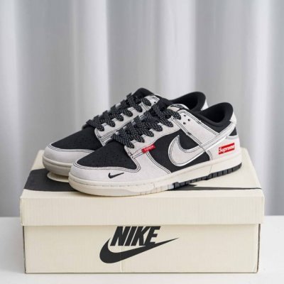核心私 Nike Dunk 全套原楦原模倾力打造完美版型 独家原厂航空铝磨具打磨大底 鞋头坡度极致还原 无解鞋型 原盒原配 圈内天花板工艺 原厂冲刀 超高清洁度