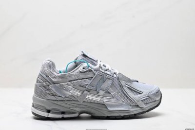 公司级New Balance M1906系列 复古单品宝藏老爹鞋款 公司级 复古元素叠加 质感超级棒 楦版型材料细节做工精细 作为Nb最经典的档案鞋型之一 与