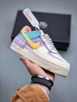 Nike Air Force 1 Shadow 耐克 空军一号 低帮 粉绿白马卡龙 鞋款以air Force 1经典版型为蓝本打造，以趣味十足的解构风格焕新演绎