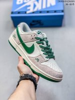 海外爆款限量发售！高端定制Nike Sb Dunk Low 斯图西联名--- 奶白灰绿勾 反光鞋带 高端定制 低帮休闲板鞋 定制鞋盒 大厂纯原品质出货 超高清洁
