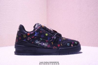公司级路易威登 Louis Vuitton Lv路易威登板鞋 新款 Lv Trainer最新配色运动鞋 L家 篮球鞋风格运动鞋 该鞋由艺术总监 Virgil A