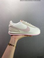 nike Classic Cortez 耐克经典轻便舒适阿甘鞋休闲跑步鞋运动鞋 纯粹而执着的精神 使得Cortez种在了一代人的心里 无论是否喜欢它复古的鞋型