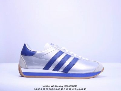 公司级阿迪达斯 Adidas Wb Country 生胶底 秀气大方的鞋型 气质修身。以现代设计融合复古跑步和足球风，采用锦纶和绒面革鞋面，灵感源自70年代 C