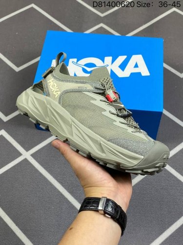 Hoka One One Hopara 2.0 户外机能山地凉鞋 1147650 Ss Dd#鞋型从外观就给人强烈的户外机能感，粗犷率性的厚底设计，继承了 Ho