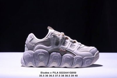 180 公司级Etudes X Fila斐乐 织物合成革Tpu 圆头系带厚底 减震耐磨 低帮 复古休闲鞋 货号:F12W342103Foa 尺码:35.5 36
