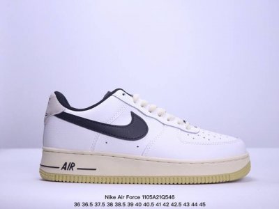 真标耐克Nike Air Force 1 Low 空军一号 低帮百搭休闲运动板鞋。柔软、弹性十足的缓震性能和出色的中底设计，横跨复古与现代的外型结合，造就出风靡