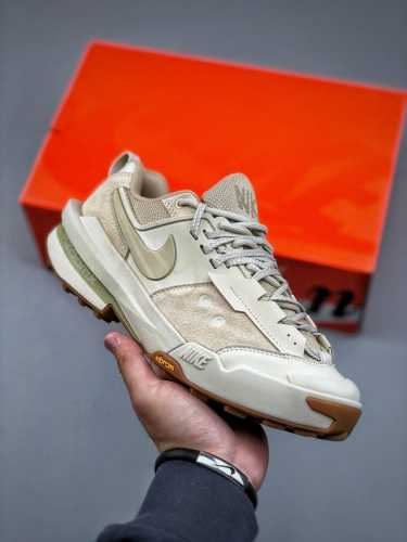 Sacai X Nike Zegamadome Sp 联名款 机能风低帮生活休闲鞋 货号：Hq8618-101 尺码：36 36.5 37.5 38 38.5