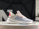 公司级带半码 阿迪达斯 Adidas X_plrboost 全新跑鞋 爆米花针织鞋面休闲运动慢跑鞋。依旧采用了针织鞋面的设计，但是鞋面的设计语言却并不单调。半透