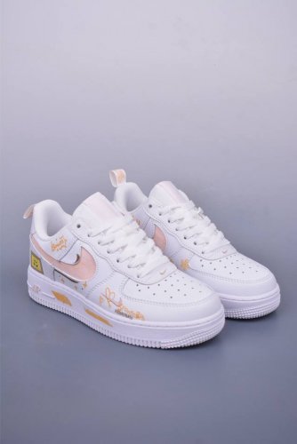 Nike Air Force 1 Low 海绵宝宝 原楦头原纸板 打造纯正空军版型 专注外贸渠道 全掌内置蜂窝气垫 原盒配件 原厂中底钢印、拉帮完美 官方货号：