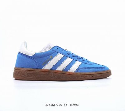 采用翻毛皮组合太空革鞋面材质#内嵌环保海玻璃鞋垫#外置防滑耐磨rb橡胶大底展现浓厚的复古味道，阿迪达斯adidas Originals Handball Spz