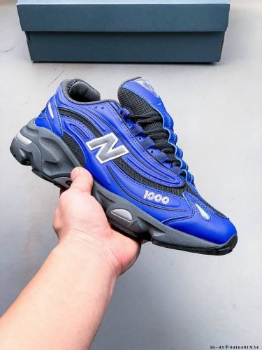 New Balance 又带来了新鞋型 9060 ，并且是与芝加哥街头品牌 Joe Freshgoods 的联名款。鞋身主体采用了类似 990 系列的设计风格，