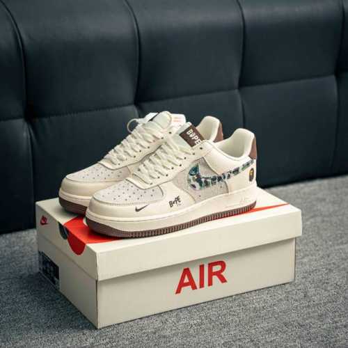 核心私 Air Force 1 原装级别 原楦头原纸板 打造纯正空军版型专注外贸渠道 全掌内置蜂窝气垫 原盒配件 原厂中底钢印、拉帮完美 货号：Df0188 0