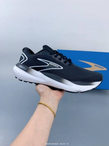 Brooks 布鲁克斯Giycerin 甘油21减震跑步鞋 专业定制的跑鞋产品 超级甘油中底缓震 鞋底跑棉 采用全新注氮Dna 双密度的中底调校 同时整个中足部
