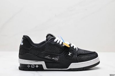 公司级全新Lv路易威登Louis Vuitton Trainer Sneaker Low休闲运动文化百搭板鞋 尺码:39-45 Id:Jkd129-Zjr
