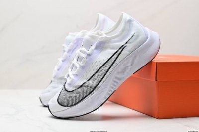 公司级Nike Zoom Fly 3超轻休闲缓震碳板跑步鞋 外围搭載轻量级Sr02泡棉载体 鞋面采用轻盈网眼设计 鞋垫与原厂一致采用Zoomx粘接而成 货号:A
