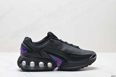 公司级Nike Air Max Dn 耐克2024全新气垫跑鞋 #全新鞋款在同侧采用了四个圆柱仓式的设计 不仅有防滑耐磨性功能 还搭配了周围一圈柔软的泡棉材质