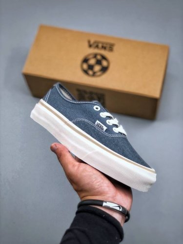 Vans Authentic低帮男女帆布鞋板鞋Vans小地球舒适系列水洗牛仔蓝 尺码 35-44 半