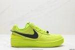 公司级ambush X Nk Air Force 1‘07 Low ”Phantom“ 联名款 空军一号低帮休闲板鞋 #鞋款鞋身以及内衬均采用了纯色皮革打造，标