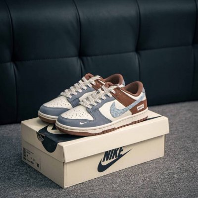 核心私 Nike Dunk 全套原楦原模倾力打造完美版型 独家原厂航空铝磨具打磨大底 鞋头坡度极致还原 无解鞋型 原盒原配 圈内天花板工艺 原厂冲刀 超高清洁度