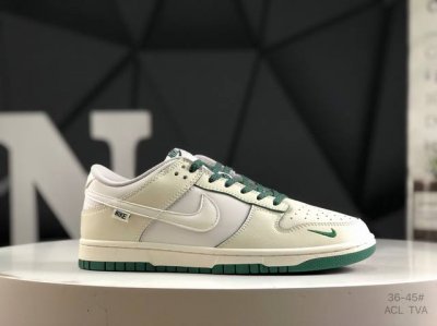 真标带半码 耐克 Nike Dunk Low Sp 迷你勾 低帮休闲板鞋 大厂出货 超高清洁度 皮料切割干净 细节完美 电绣工艺 简约设计 时尚百搭 货号：Kk